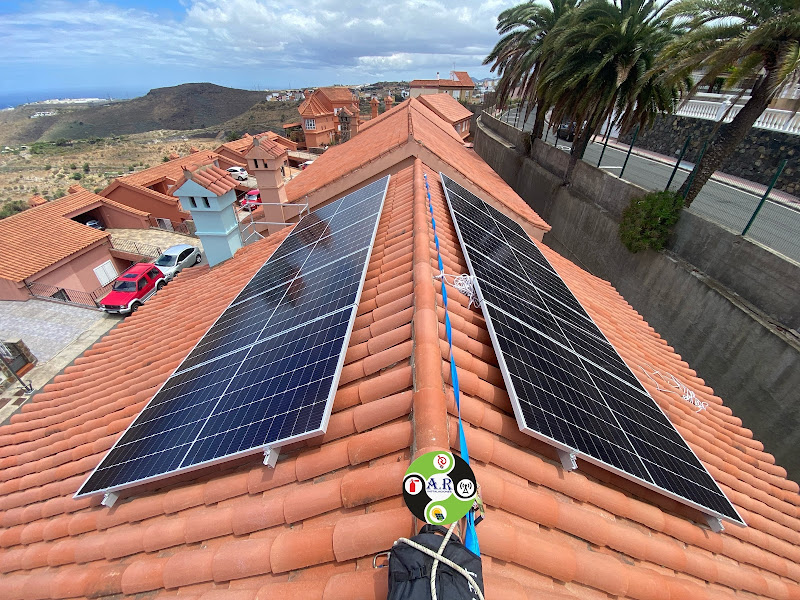 A & R INSTALACIONES CANARIAS S.L. - instalador