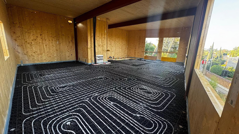 La Casa Sostenible | Suelo radiante y Aerotermia - instalador