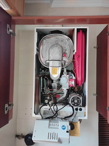 LUZ FRIO CALOR S.L – Reparación de calderas y electrodomésticos - instalador