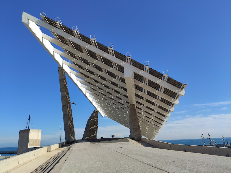 Pérgola fotovoltaica del Forum - instalador