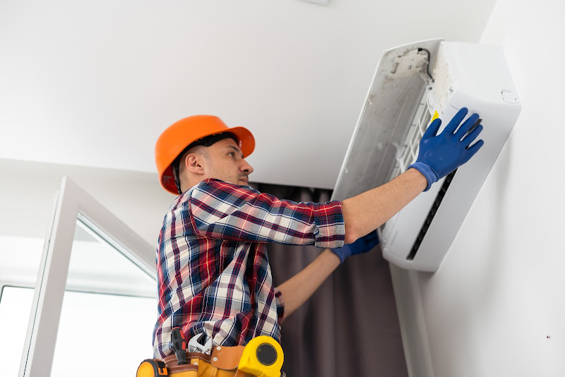 Placas Solares & Aerotermia Granollers | AEROECOCLIMA - instalador
