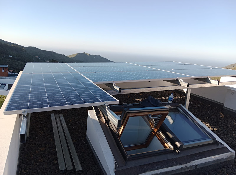SolarClic – Paneles solares en Canarias - instalador