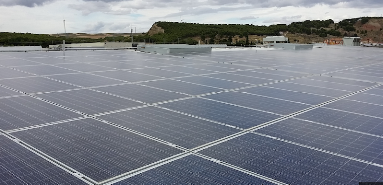 Solarfam Ingeniería S.L | Instalaciones fotovoltaicas industriales